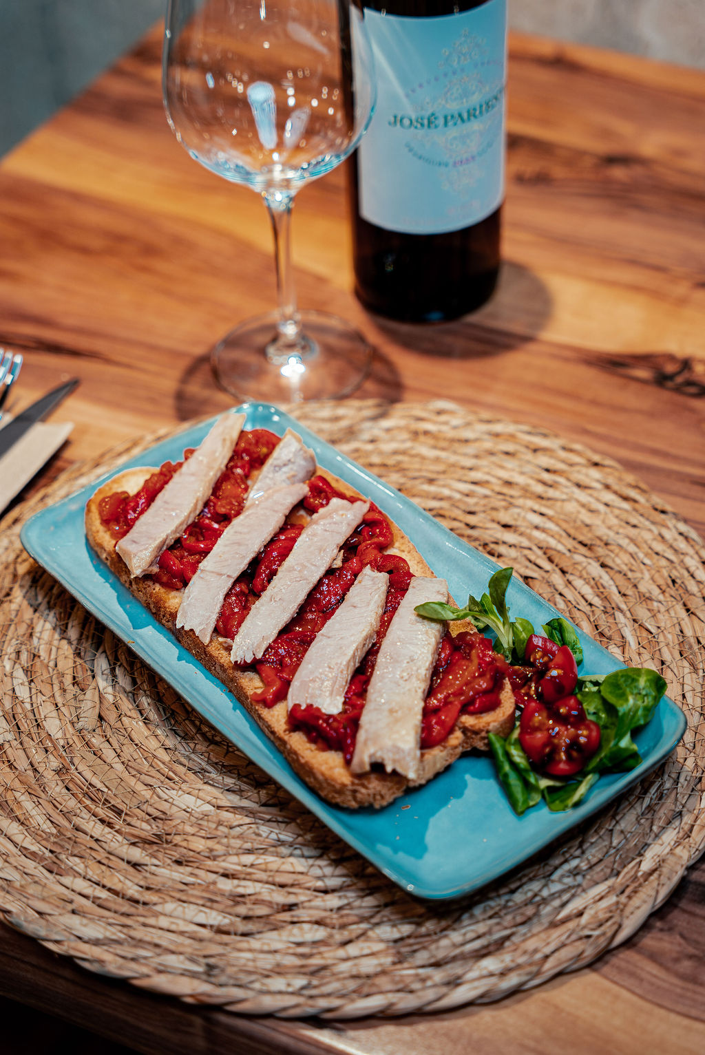 Tosta de Asadillo con ventresca de atun